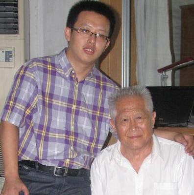 2011年7月李建元从南京到济南参加命题辅导后来看我